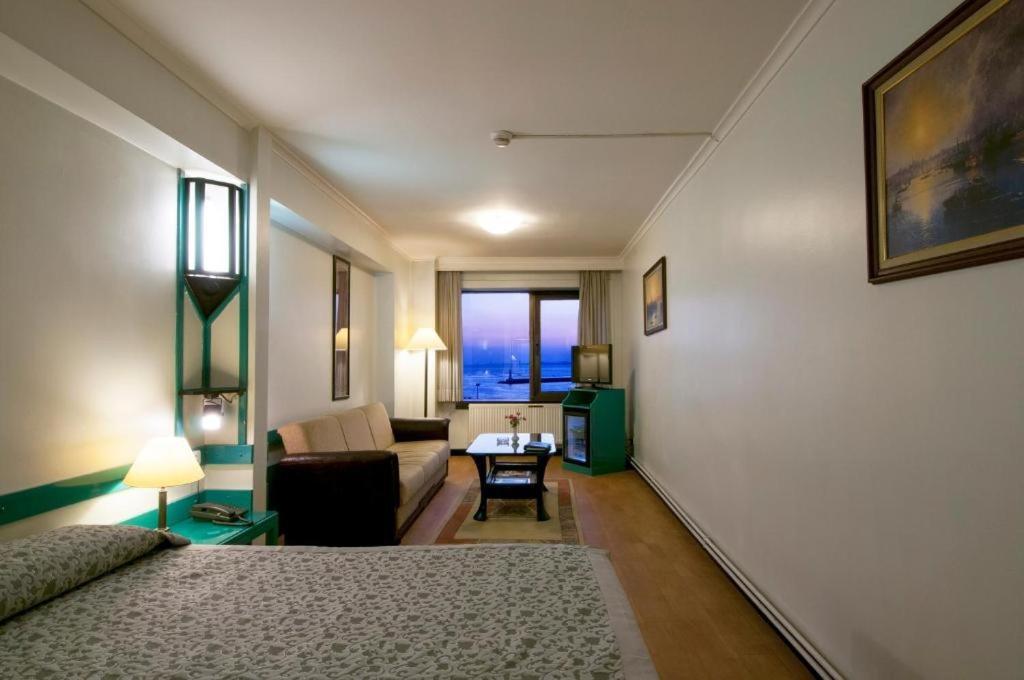 Kadikoey Rihtim Hotel Istanbul Exterior photo